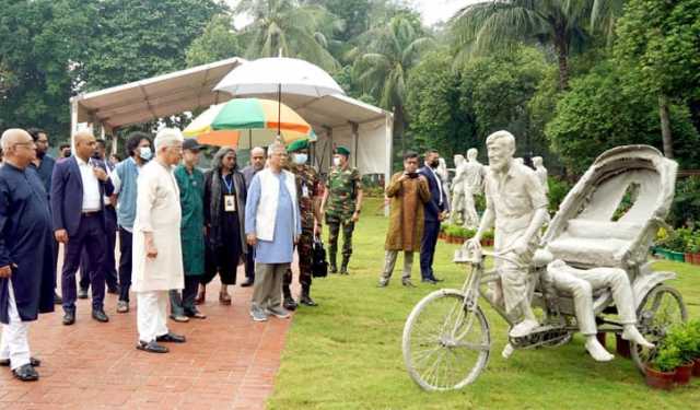গণভবন এখন জুলাই জাদুঘর, ঘুরে দেখলেন প্রধান উপদেষ্টা