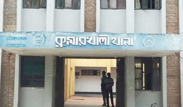 বাবার মৃত্যুর শোক সইতে না পেরে…