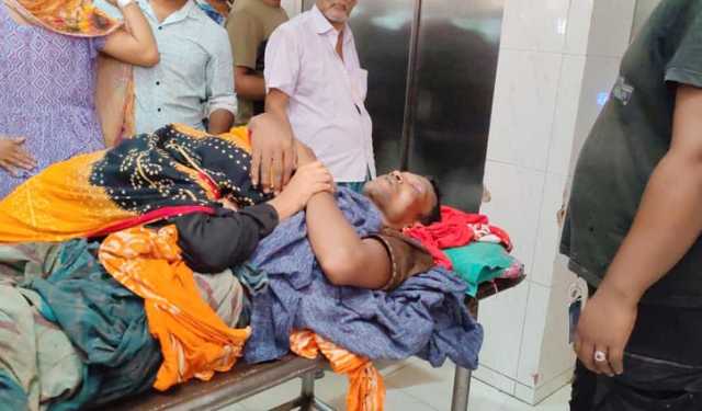 চোর সন্দেহে ৩ জনকে গণপিটুনি, একজনের চোখ তুলে ফেলার চেষ্টা