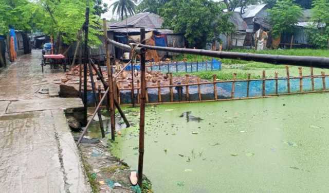 খুলনায় প্লট আকারে বিক্রি হচ্ছে রেলের জমি!