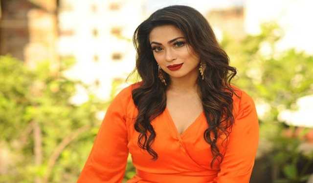 জটিলতা কাটিয়ে ভক্তদের সুখবর দিলেন পপি