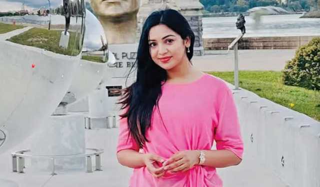 আপনাদের কি কোনো যোগ্যতা নেই: প্রভা