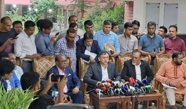 জুলাই সনদ বাস্তবায়ন ইস্যু সমাধান আলোচনার টেবিলেই সম্ভব: সালাহউদ্দ
