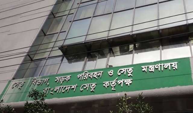 ‘নিয়মিত প্রশিক্ষণের মাধ্যমে কর্মকর্তাদের দক্ষ জনশক্তিতে রূপান্তর