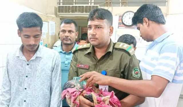 বাঁশবাগান থেকে নবজাতক উদ্ধার