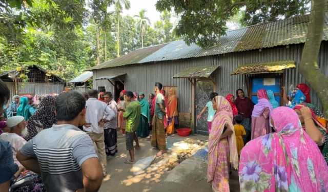 উলিপু‌রে সাবেক নারী ইউপি সদস্যের গলাকাটা মরদেহ উদ্ধার