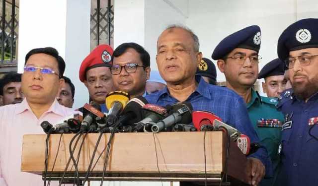 নির্বাচনে নৌ-বিমান বাহিনীও দায়িত্বে থাকবে: স্বরাষ্ট্র উপদেষ্টা