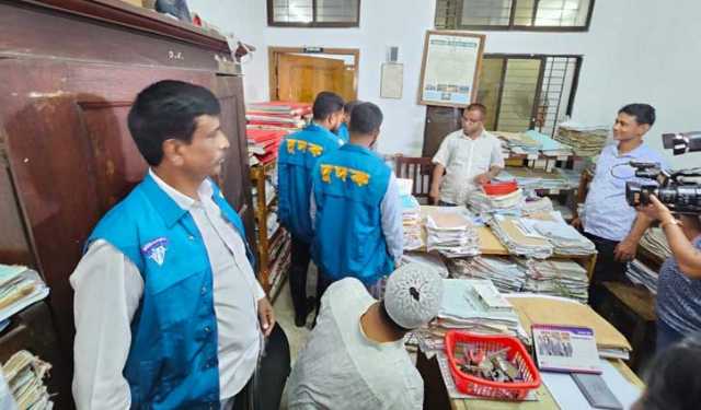 ৮৪ শতাংশ সরকারি জমি সাড়ে ৫ লাখ টাকায় বিক্রি, তদন্তে দুদক