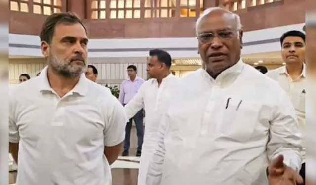 পাকিস্তানের বিরুদ্ধে যেকোনো পদক্ষেপে সরকারকে সমর্থন করবে ভারতের ব