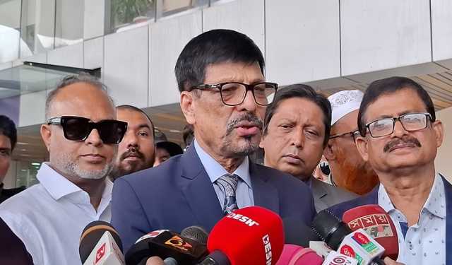 খালেদা জিয়ার উপদেষ্টা মাসুদ তালুকদারের দলীয় পদ স্থগিত