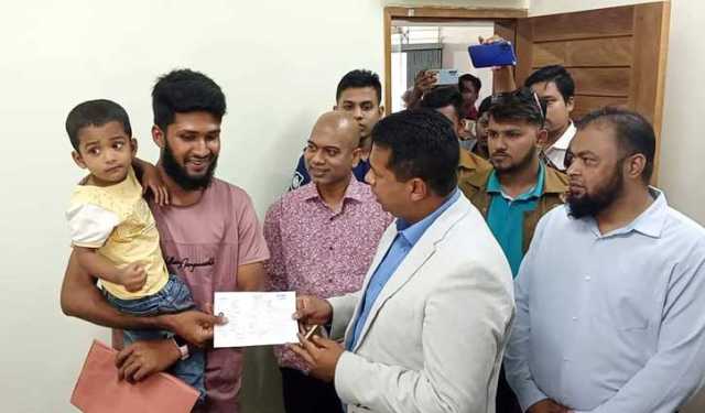 ৯ মাস পর নারায়ণগঞ্জে পাসপোর্ট অফিস চালু