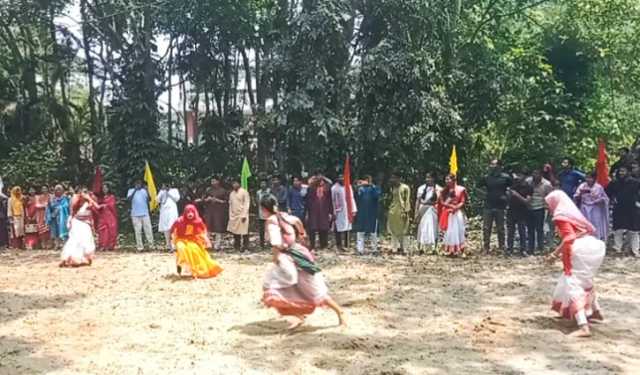 বউচি খেলায় ঐতিহ্যের স্মৃতি ফিরল চবিতে