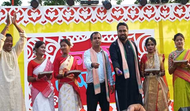 শ্রীমঙ্গলে চা শ্রমিকদের ঐতিহ্যবাহী ফাগুয়া উৎসব