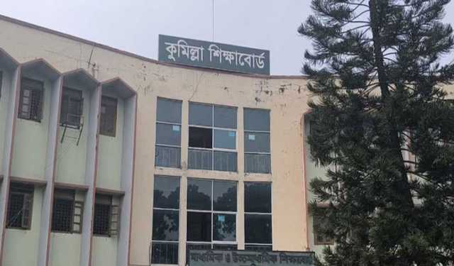 এসএসসি পরীক্ষা: কুমিল্লায় ছাত্রের চেয়ে ছাত্রী বেশি ২৯ হাজার