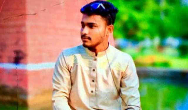 বাড়িতে বাবার লাশ রেখে দাখিল পরীক্ষা দিল ছেলে