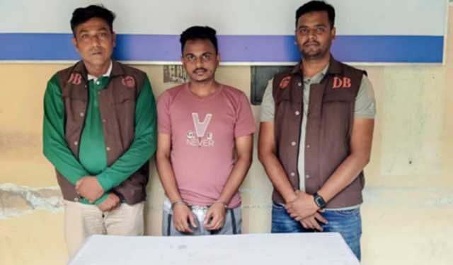 বগুড়ায় ২ সাংবাদিকের ওপর হামলা মামলায় ছাত্রলীগ নেতা গ্রেপ্তার