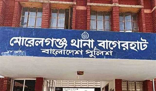 বাগেরহাটে মাছের ঘেরে মুখে কস্টেপ লাগানো মরদেহ