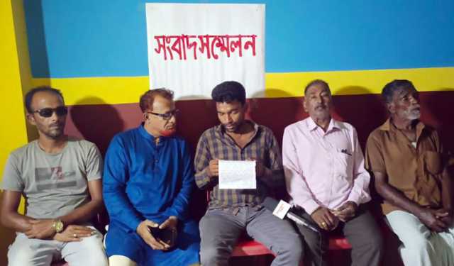 হিন্দু ব্যক্তির আইডি হ্যাক: ফোন জমা থানায়, তবু ইসলামবিরোধী পোস্ট