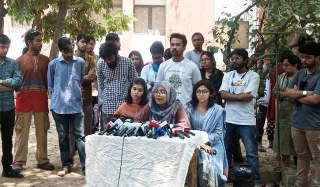 নাম বদলের ব্যাখ্যা চান ঢাবির চারুকলা শিক্ষার্থীদের একাংশ