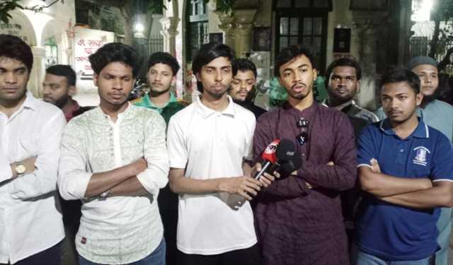 কুয়েট উপাচার্যের অপসারণ দাবিতে রাত ১০টায় ‘শাহবাগ ব্লকেড’
