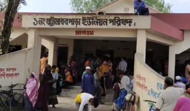 ঈদুল ফিতরে ভূয়া তালিকা করে ভিজিএফ’র চাল আত্মসাত 