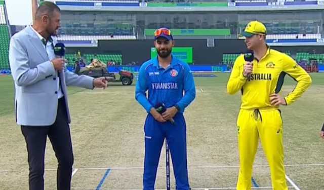 অস্ট্রেলিয়াকে হুংকার দিয়ে ব্যাটিংয়ে আফগানিস্তান