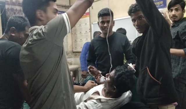 ফেনীতে পিকআপে কাভার্ড ভ্যানের ধাক্কা, নিহত বেড়ে ৬ 