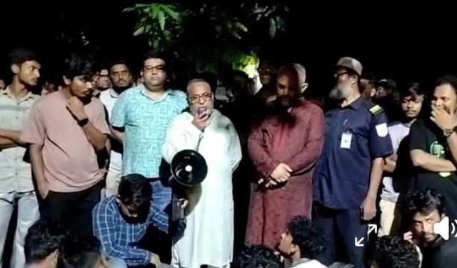 খুবির সাবেক শিক্ষার্থীর হামলায় সহকারী ছাত্র বিষয়ক পরিচালক আহত