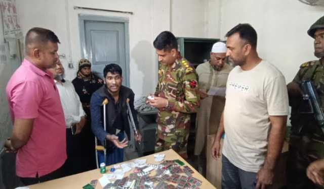 কুড়িগ্রাম জেনারেল হাসপাতালের ওষুধ ‘চুরি’, আটক ২