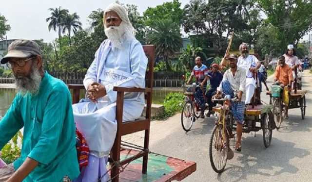 কুমারখালীতে অন্যরকম আনন্দ শোভাযাত্রা