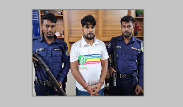 র‌্যাব-পুলিশ পরিচয়ে ডাকাতি করতো সবুজ