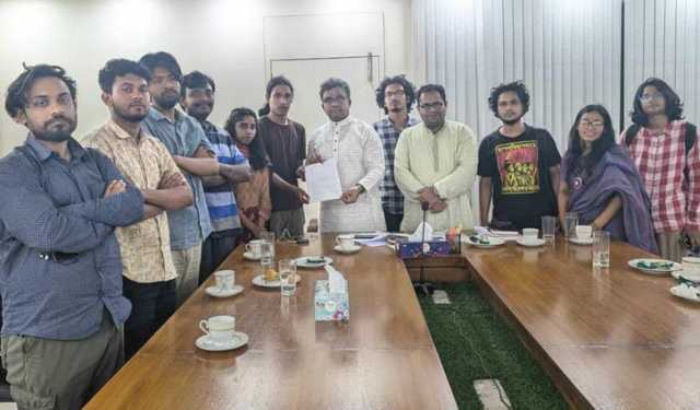 জাবিতে মাস্টারপ্ল্যান প্রণয়নের দাবিতে শিক্ষার্থীদের স্মারকলিপি