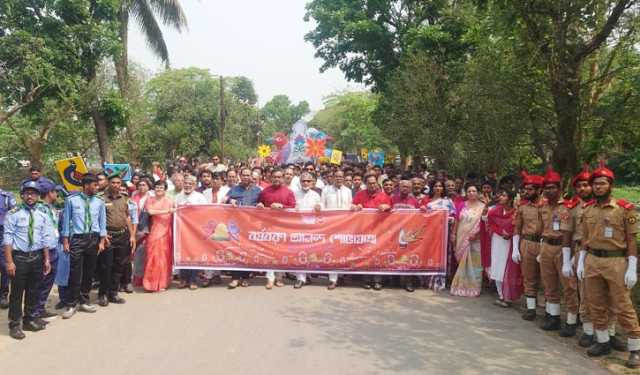 জাবিতে বর্ষবরণ আনন্দ শোভাযাত্রা অনুষ্ঠিত 