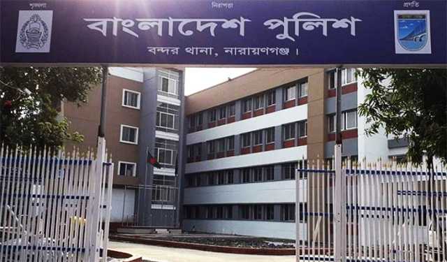 জগন্নাথের ছাত্রীকে মেরেছে বন্দরের চান বাদশা, থানায় অভিযোগ