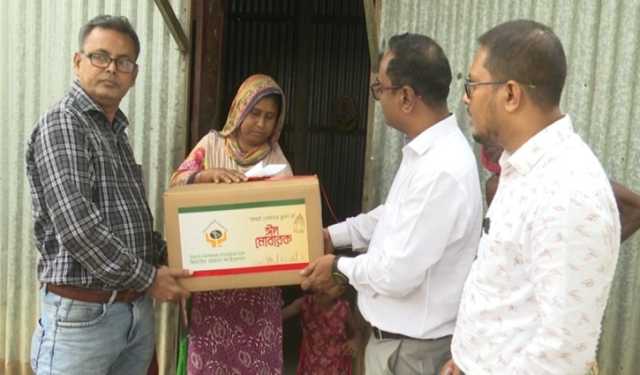 ঝালমুড়ি বিক্রেতার পরিবারের পাশে তারেক রহমান