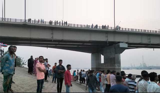বন্ধুদের সঙ্গে মেঘনায় নেমে নিখোঁজ, দ্বিতীয় দিনের অভিযানে ডুবুরি