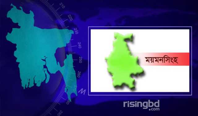 কয়েকশত লোক বাড়ি হামলা করে বাবা ও ছেলেকে কুপিয়ে হত্যা