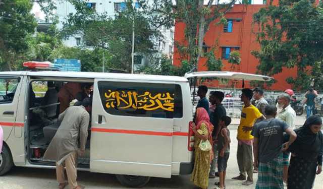 নড়াইলে প্রতিপক্ষের হামলায় বিএনপি নেতার হাত বিচ্ছিন্ন
