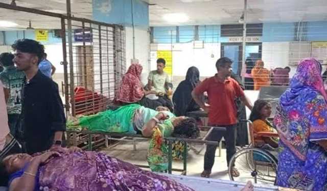 স্নানোৎসব থেকে ফেরার পথে সড়ক দুর্ঘটনায় আহত ১০