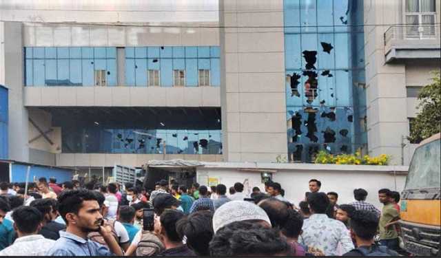 নারায়ণগঞ্জে দু’টি পোশাক কারখানায় হামলা ও ভাঙচুর, আটক ৪৫