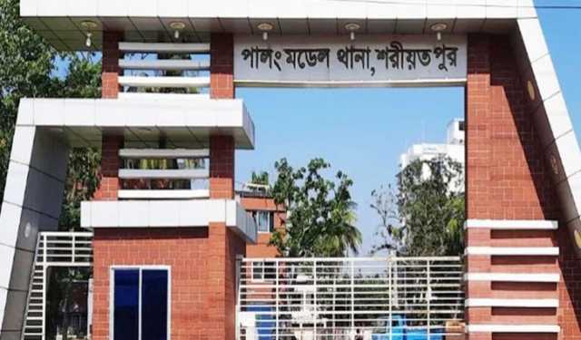 খুঁটির সঙ্গে মোটরসাইকেলের ধাক্কা, সেনা সদস্যের মৃত্যু