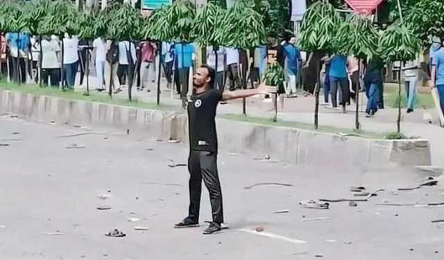রাবি ভর্তি পরীক্ষায় শহীদ আবু সাঈদ ও জেন-জি নিয়ে প্রশ্ন