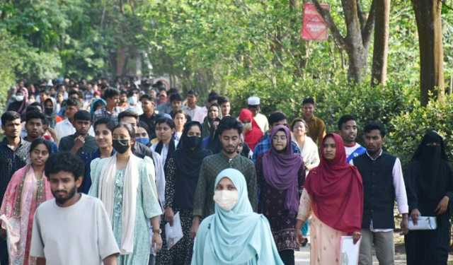 রংপুর থেকে রাবির ভর্তি পরীক্ষায় অংশ নিতে পেরে সন্তুষ্ট ভর্তিচ্ছুর