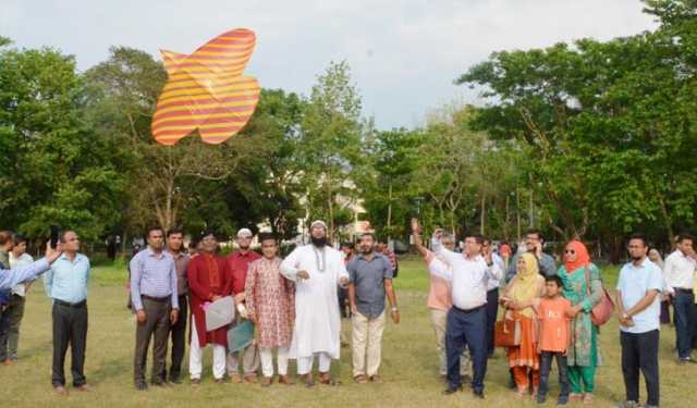 চৈত্র সংক্রান্তিতে বেরোবিতে ঘুড়ি উৎসব আয়োজিত