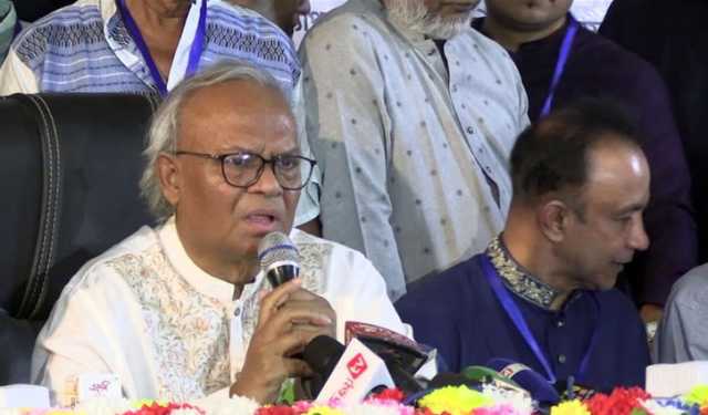‘ভারত ছাড়া ভালো চিকিৎসা মেলে না, এই মানসিকতা তৈরি করা হয়েছিল’