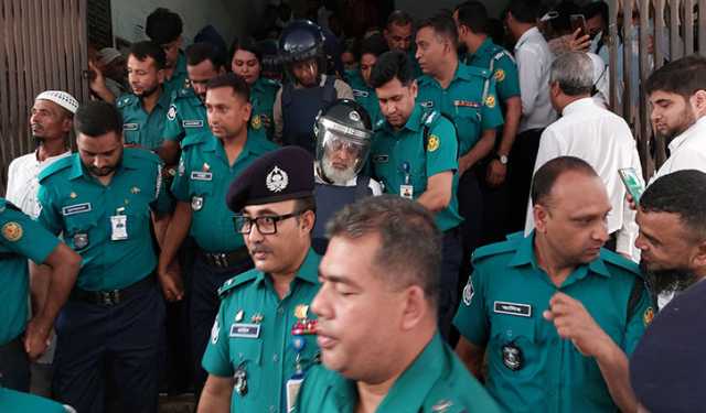 কাঠগড়ায় মেজাজ হারালেন হাজী সেলিম 