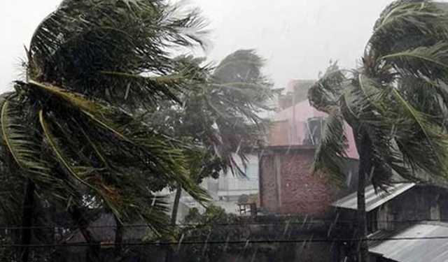 মধ্যরাতে ১১ অঞ্চলে ৬০ কিলোমিটার বেগে ঝড়ের আভাস
