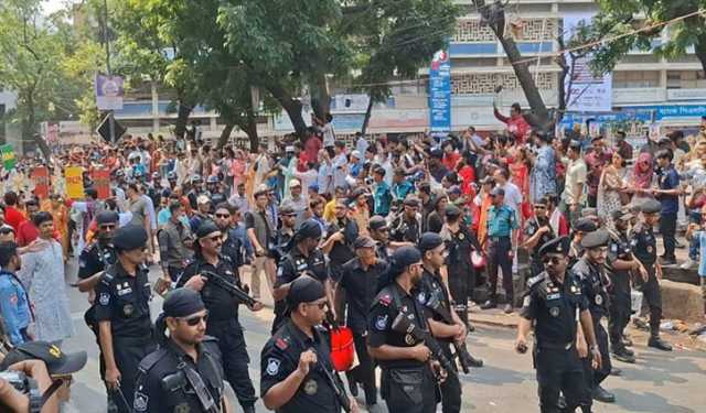 হুমকি না থাকলেও বর্ষবরণে সতর্ক আইনশৃঙ্খলা বাহিনী