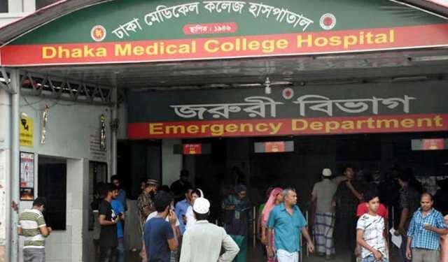 হাজারীবাগে কাভার্ড ভ্যানের ধাক্কায় মোটরসাইকেল আরোহী নিহত