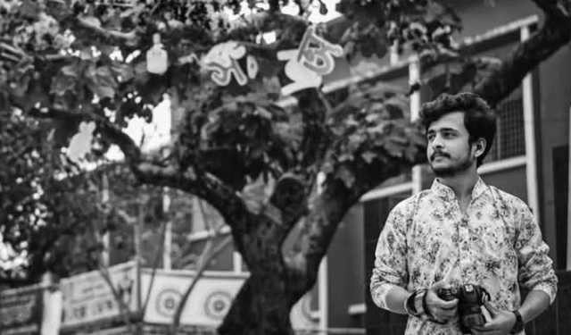 রেললাইনে ভিডিও করার সময় ট্রেনে কাটা পড়ে শিক্ষার্থীর মৃত্যু